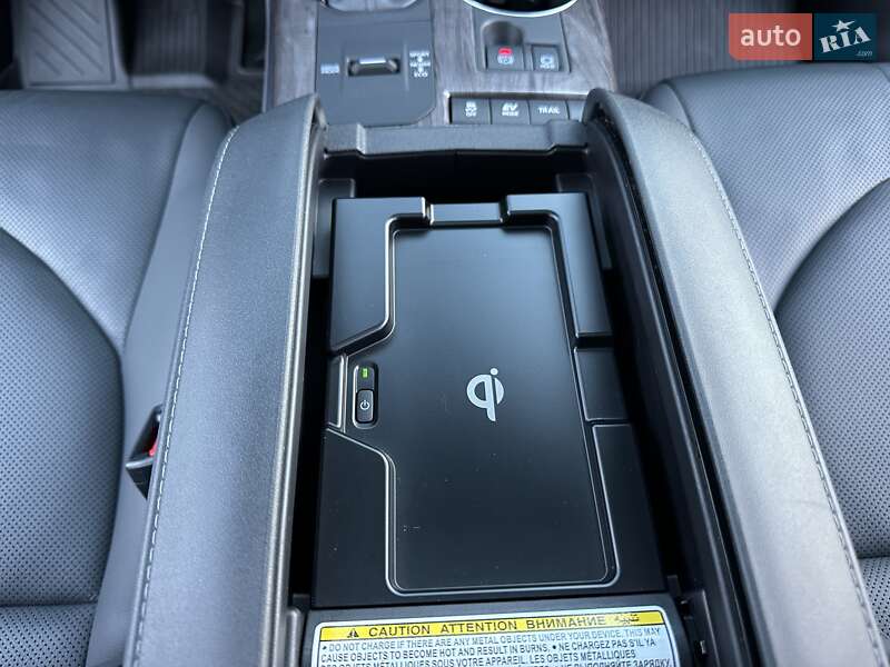 Внедорожник / Кроссовер Toyota Highlander 2021 в Киеве