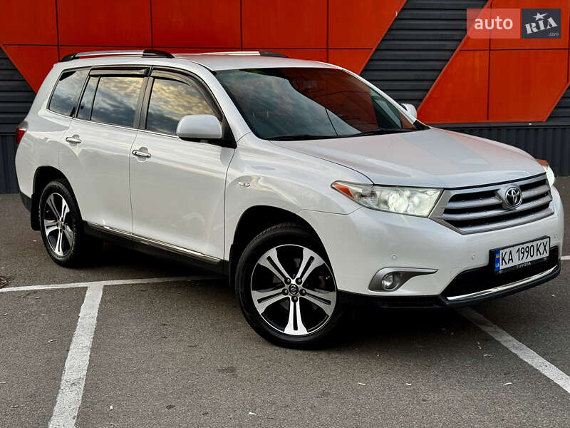 Внедорожник / Кроссовер Toyota Highlander 2012 в Киеве