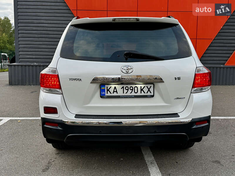Внедорожник / Кроссовер Toyota Highlander 2012 в Киеве