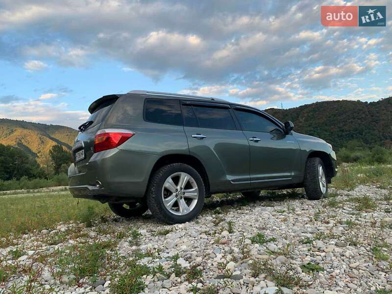 Внедорожник / Кроссовер Toyota Highlander 2008 в Болграде