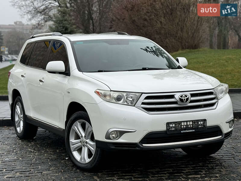 Внедорожник / Кроссовер Toyota Highlander 2012 в Харькове