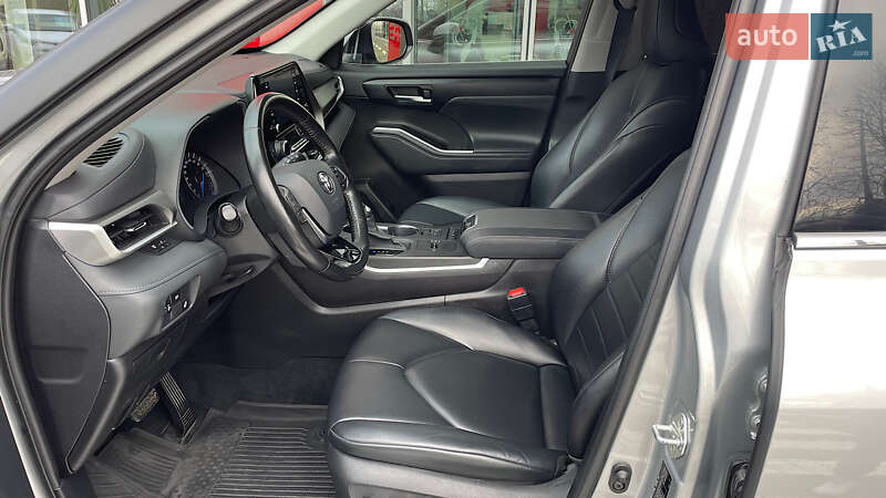 Внедорожник / Кроссовер Toyota Highlander 2021 в Запорожье фото 12 Внедорожник / Кроссовер Toyota Highlander 2021 в Запорожье