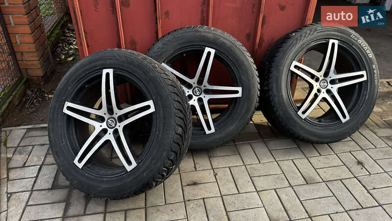 Позашляховик / Кросовер Toyota Highlander 2011 в Новомосковську