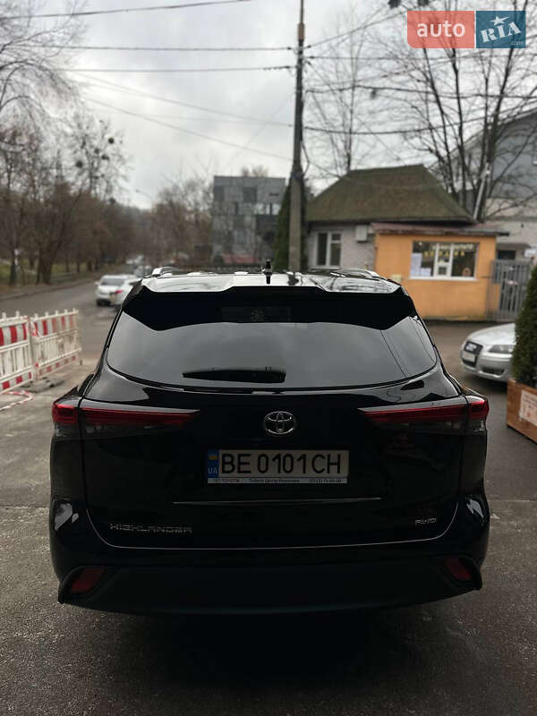 Внедорожник / Кроссовер Toyota Highlander 2020 в Киеве