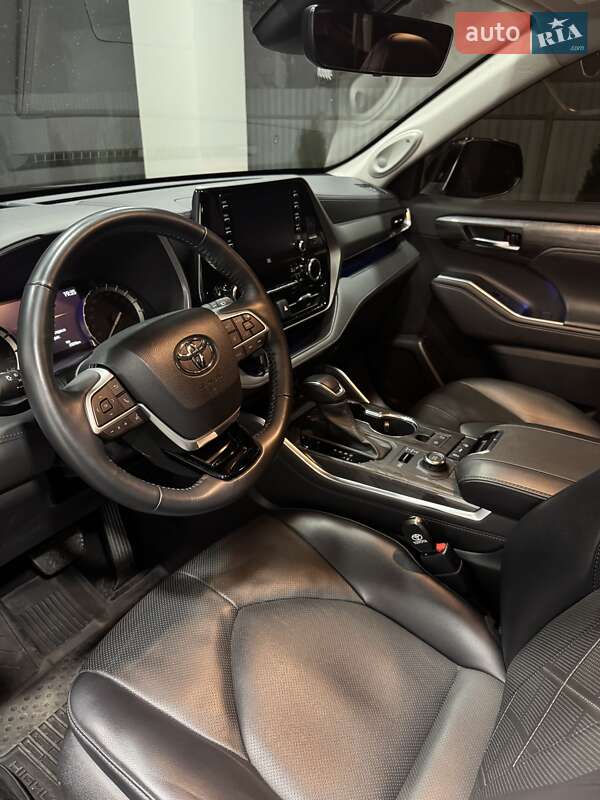 Внедорожник / Кроссовер Toyota Highlander 2022 в Виннице фото 27 Внедорожник / Кроссовер Toyota Highlander 2022 в Виннице