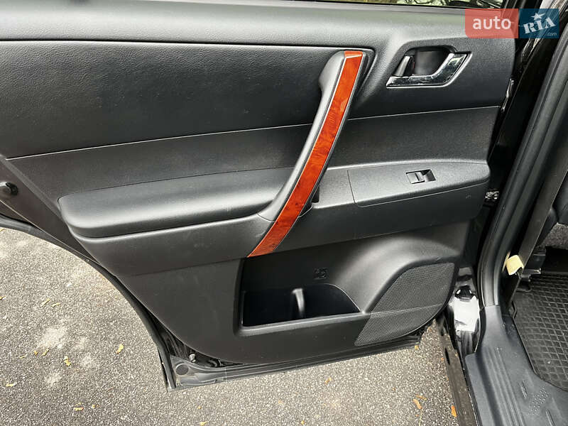 Позашляховик / Кросовер Toyota Highlander 2012 в Вінниці