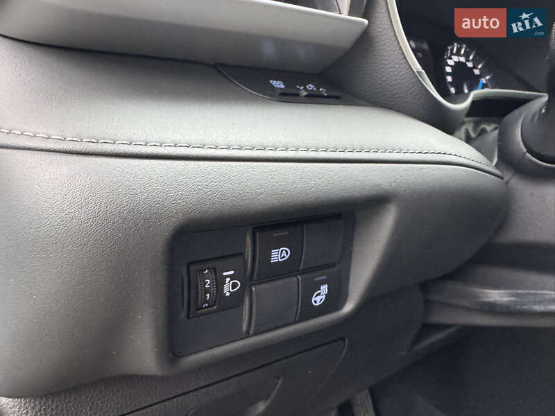 Внедорожник / Кроссовер Toyota Highlander 2021 в Хмельницком