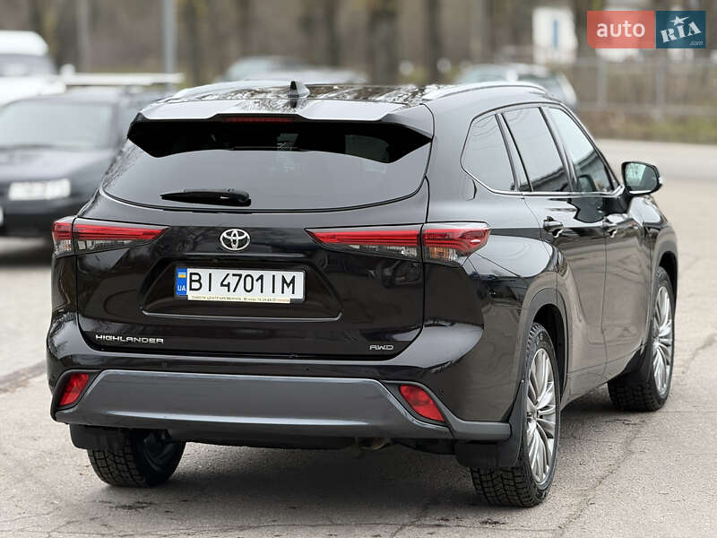 Внедорожник / Кроссовер Toyota Highlander 2020 в Кременчуге