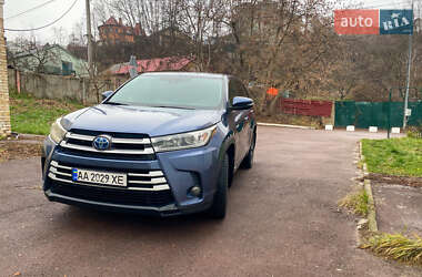 Позашляховик / Кросовер Toyota Highlander 2018 в Києві