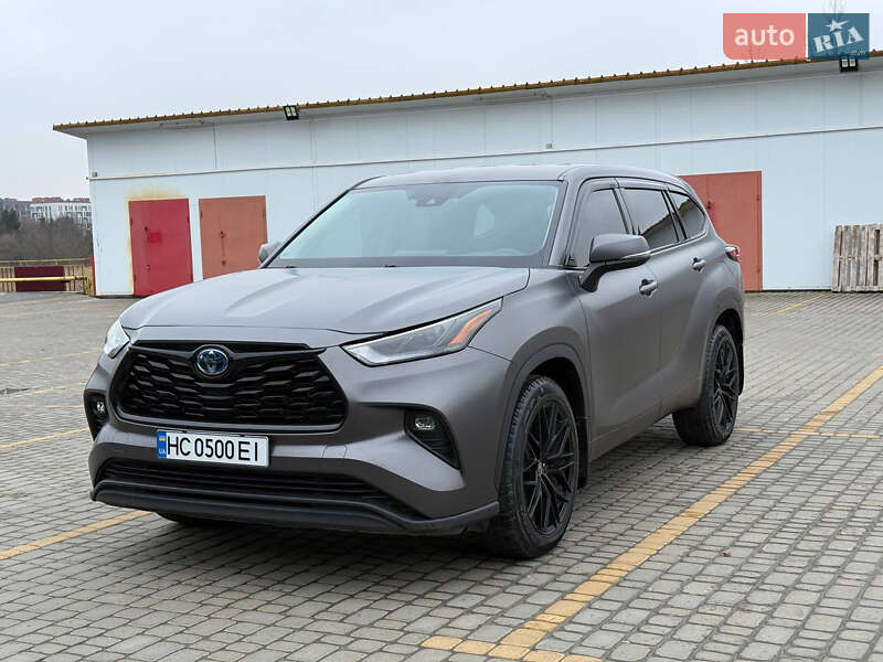 Позашляховик / Кросовер Toyota Highlander 2021 в Львові