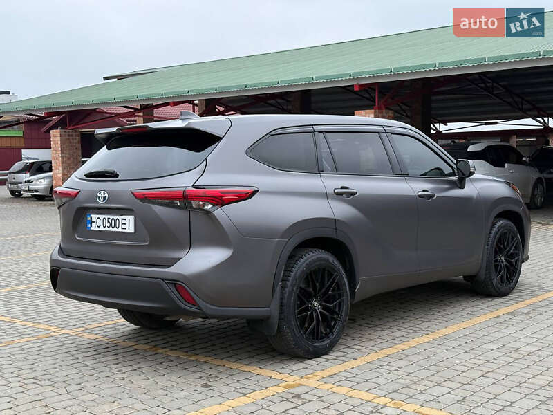 Позашляховик / Кросовер Toyota Highlander 2021 в Львові