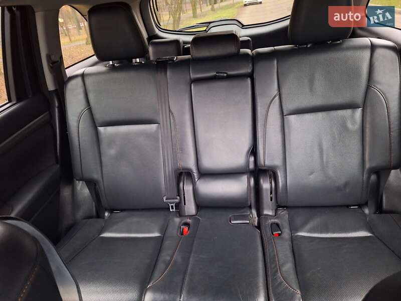 Внедорожник / Кроссовер Toyota Highlander 2017 в Киеве фото 49 Внедорожник / Кроссовер Toyota Highlander 2017 в Киеве