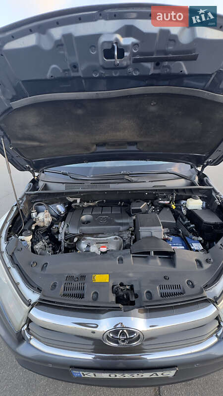 Внедорожник / Кроссовер Toyota Highlander 2015 в Днепре