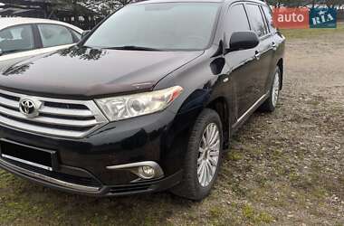 Внедорожник / Кроссовер Toyota Highlander 2011 в Черновцах