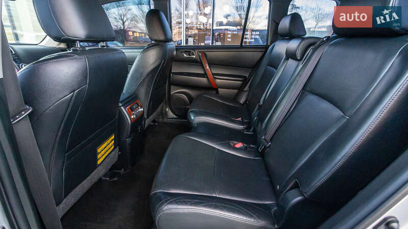 Позашляховик / Кросовер Toyota Highlander 2013 в Дніпрі фото 14 Позашляховик / Кросовер Toyota Highlander 2013 в Дніпрі