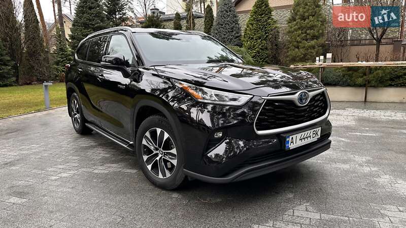 Toyota Highlander 2021