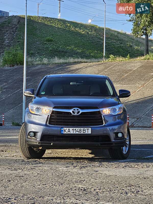 Toyota Highlander 2014