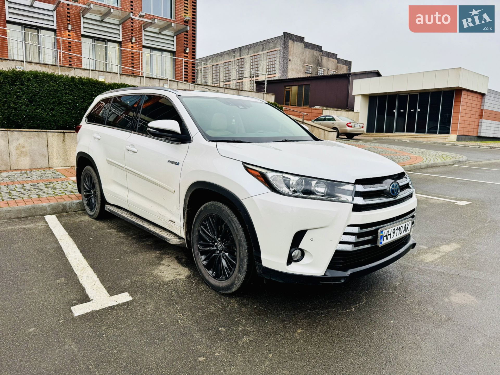 2017 Toyota Highlander - мініатюра 8