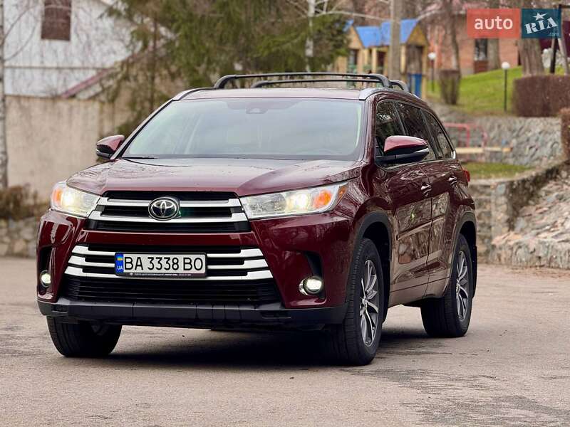 Внедорожник / Кроссовер Toyota Highlander 2018 в Кропивницком фото 3 Внедорожник / Кроссовер Toyota Highlander 2018 в Кропивницком