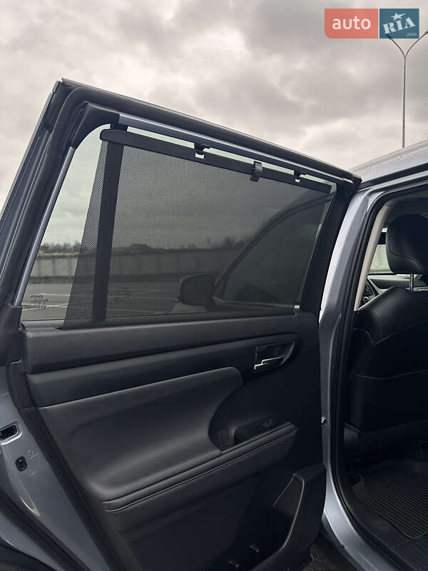 Позашляховик / Кросовер Toyota Highlander 2021 в Вінниці