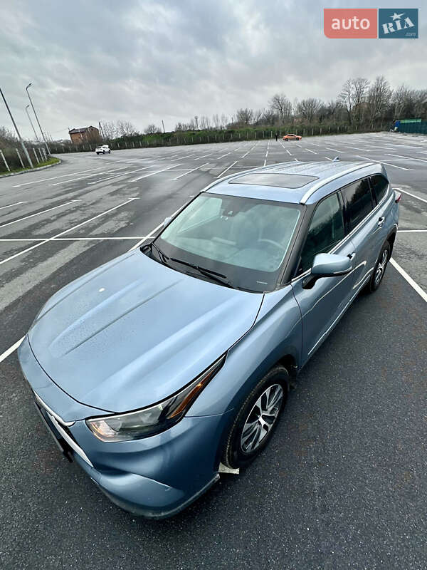 Позашляховик / Кросовер Toyota Highlander 2021 в Вінниці