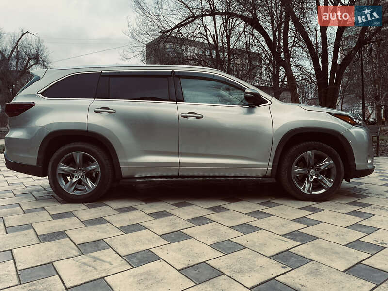 Внедорожник / Кроссовер Toyota Highlander 2015 в Кривом Роге фото 5 Внедорожник / Кроссовер Toyota Highlander 2015 в Кривом Роге