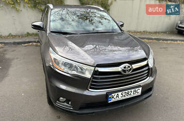 Внедорожник / Кроссовер Toyota Highlander 2016 в Киеве