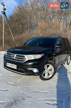 Позашляховик / Кросовер Toyota Highlander 2011 в Валках