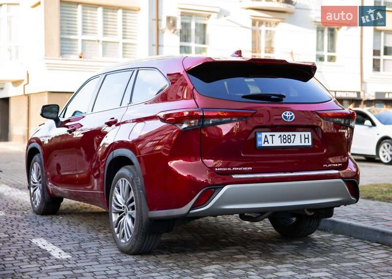 Позашляховик / Кросовер Toyota Highlander 2021 в Івано-Франківську