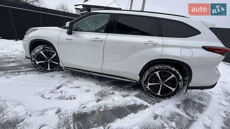 Внедорожник / Кроссовер Toyota Highlander 2021 в Тернополе фото 4 Внедорожник / Кроссовер Toyota Highlander 2021 в Тернополе