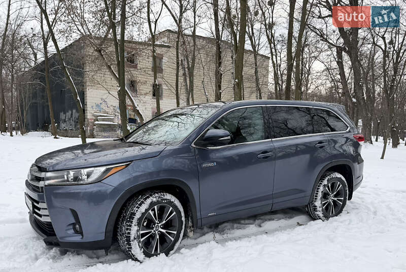 Позашляховик / Кросовер Toyota Highlander 2018 в Києві