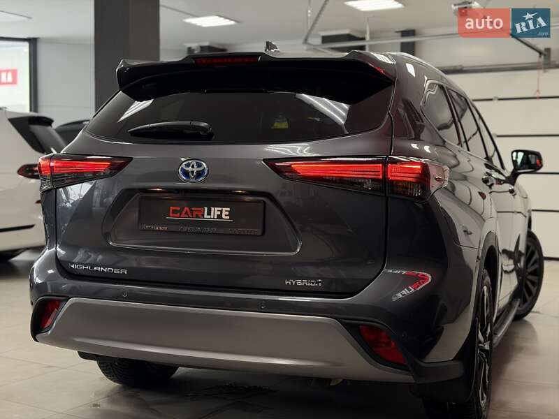 Внедорожник / Кроссовер Toyota Highlander 2024 в Тернополе