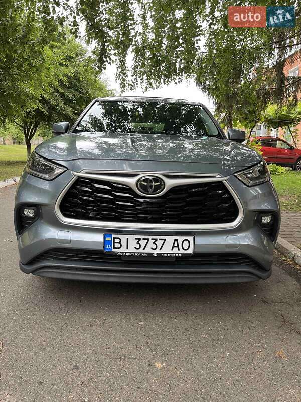 Внедорожник / Кроссовер Toyota Highlander 2020 в Шишаки
