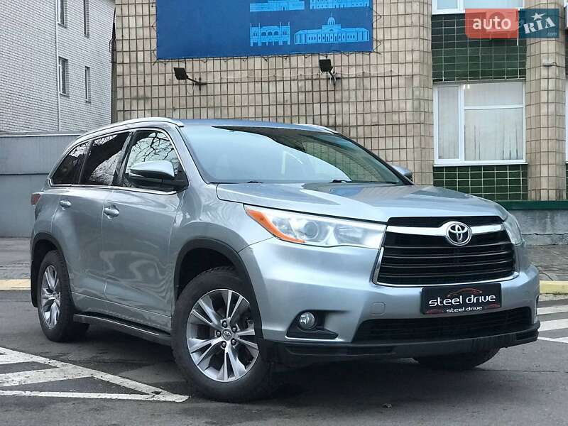 Внедорожник / Кроссовер Toyota Highlander 2014 в Николаеве