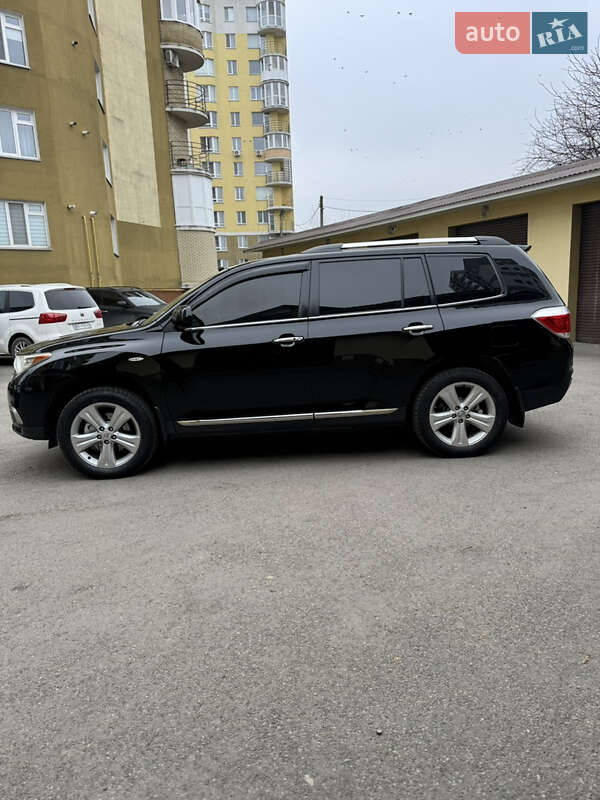 Внедорожник / Кроссовер Toyota Highlander 2013 в Тернополе