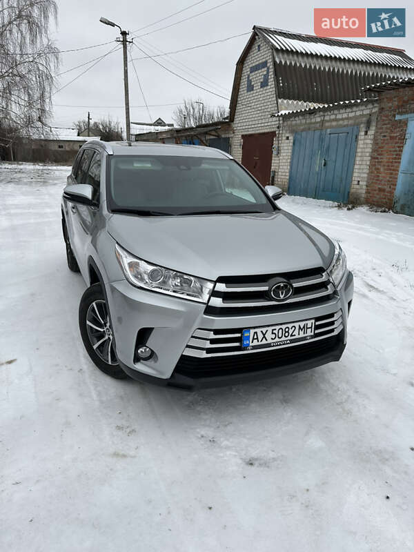 Toyota Highlander 2019