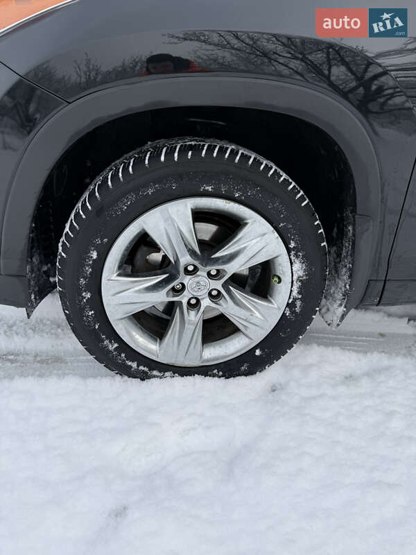 Внедорожник / Кроссовер Toyota Highlander 2015 в Харькове фото 19 Внедорожник / Кроссовер Toyota Highlander 2015 в Харькове