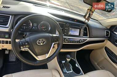 Внедорожник / Кроссовер Toyota Highlander 2014 в Калуше