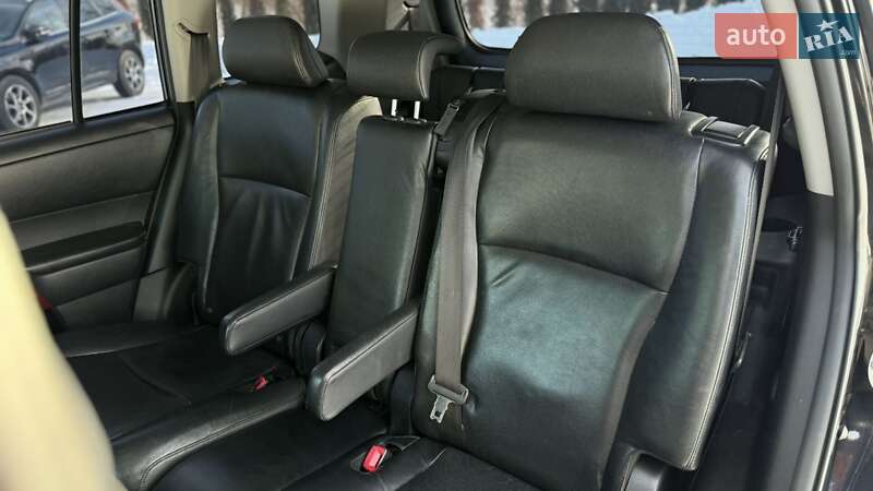 Внедорожник / Кроссовер Toyota Highlander 2011 в Зборове