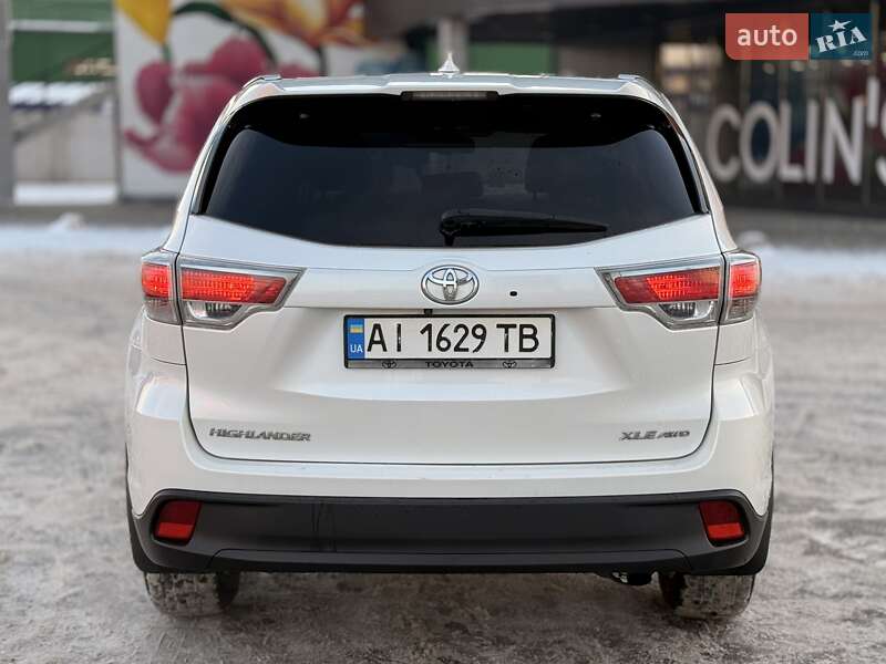 Внедорожник / Кроссовер Toyota Highlander 2014 в Киеве