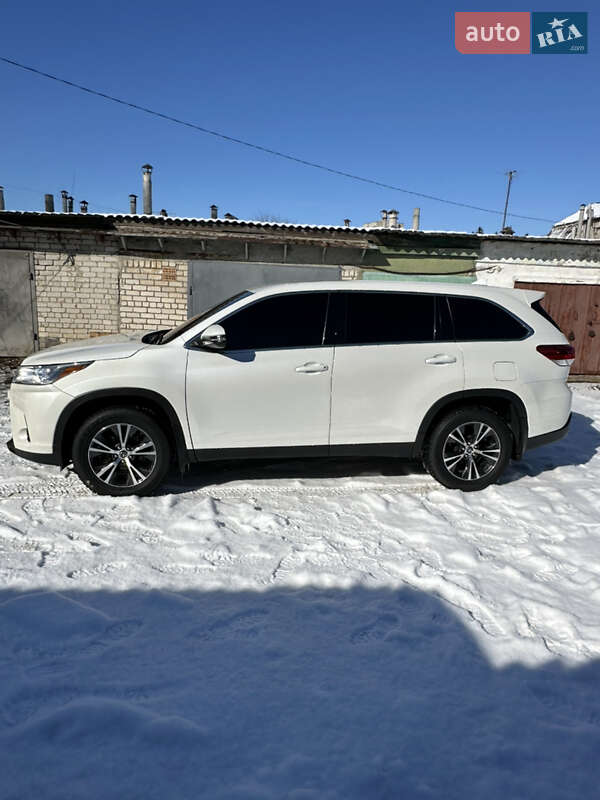 Внедорожник / Кроссовер Toyota Highlander 2019 в Харькове фото 6 Внедорожник / Кроссовер Toyota Highlander 2019 в Харькове