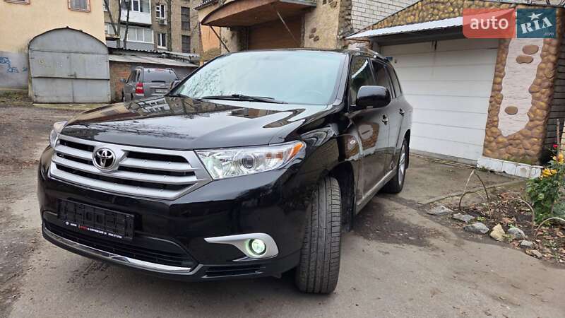 Внедорожник / Кроссовер Toyota Highlander 2013 в Харькове