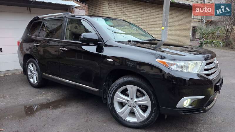Внедорожник / Кроссовер Toyota Highlander 2013 в Харькове