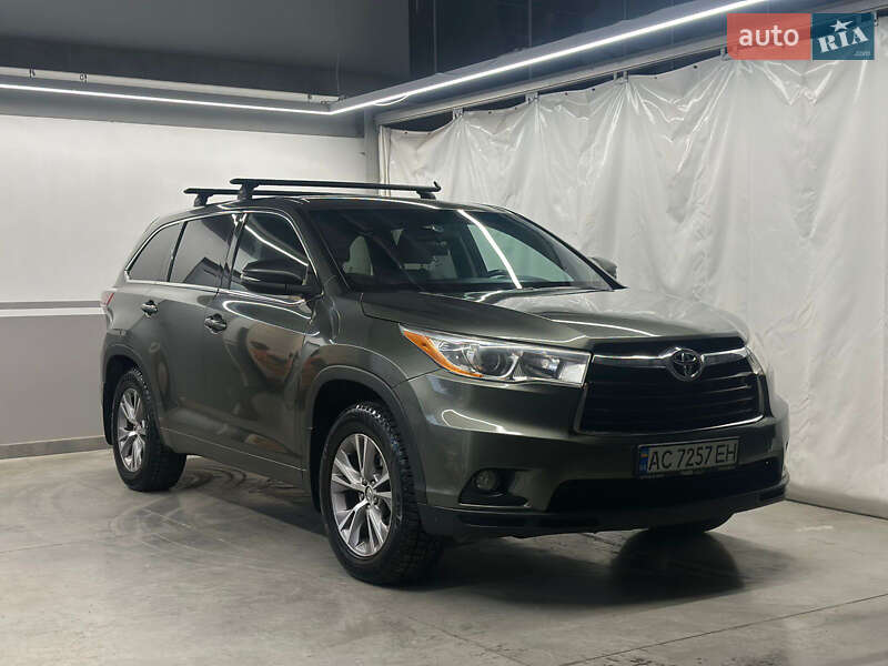 Внедорожник / Кроссовер Toyota Highlander 2014 в Луцке фото 4 Внедорожник / Кроссовер Toyota Highlander 2014 в Луцке