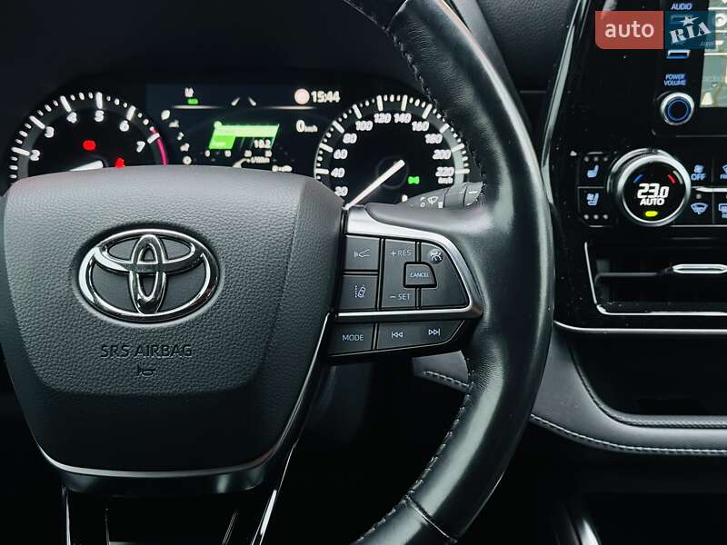 Позашляховик / Кросовер Toyota Highlander 2021 в Тернополі