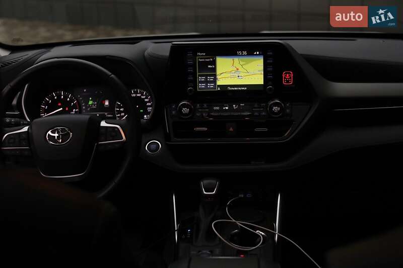 Внедорожник / Кроссовер Toyota Highlander 2022 в Тячеве