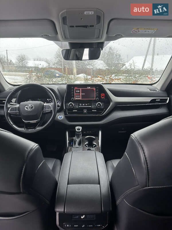 Позашляховик / Кросовер Toyota Highlander 2021 в Києві