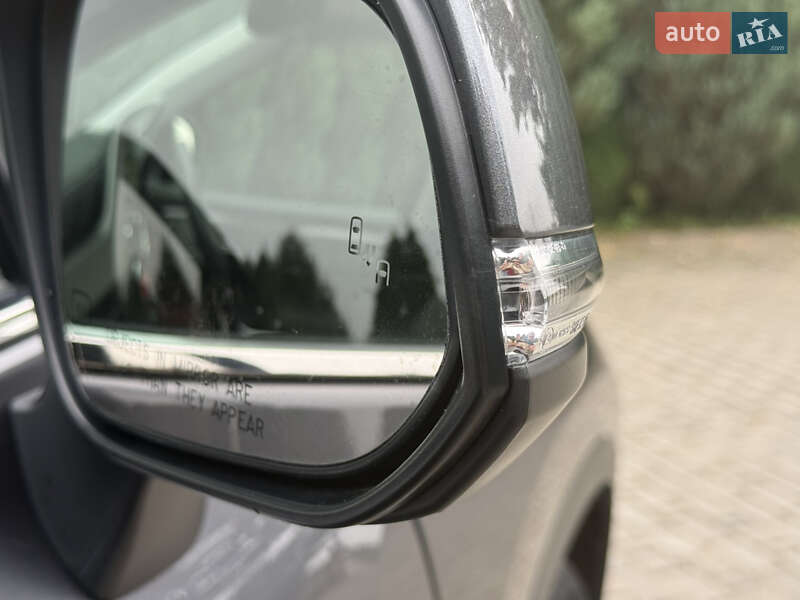 Внедорожник / Кроссовер Toyota Highlander 2021 в Самборе