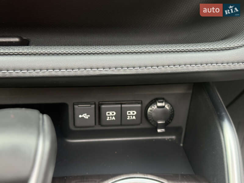 Внедорожник / Кроссовер Toyota Highlander 2021 в Самборе