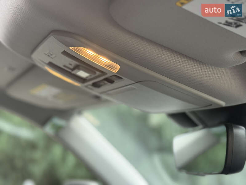 Внедорожник / Кроссовер Toyota Highlander 2021 в Самборе